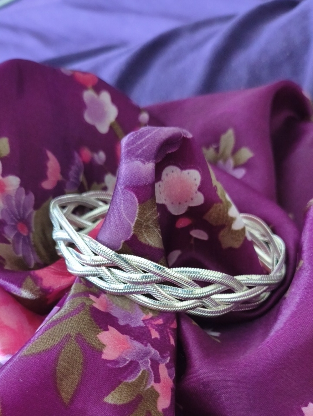 Braided 5 Strand Silvertone Bracelet With Magnetic Clasp. Very Nice!